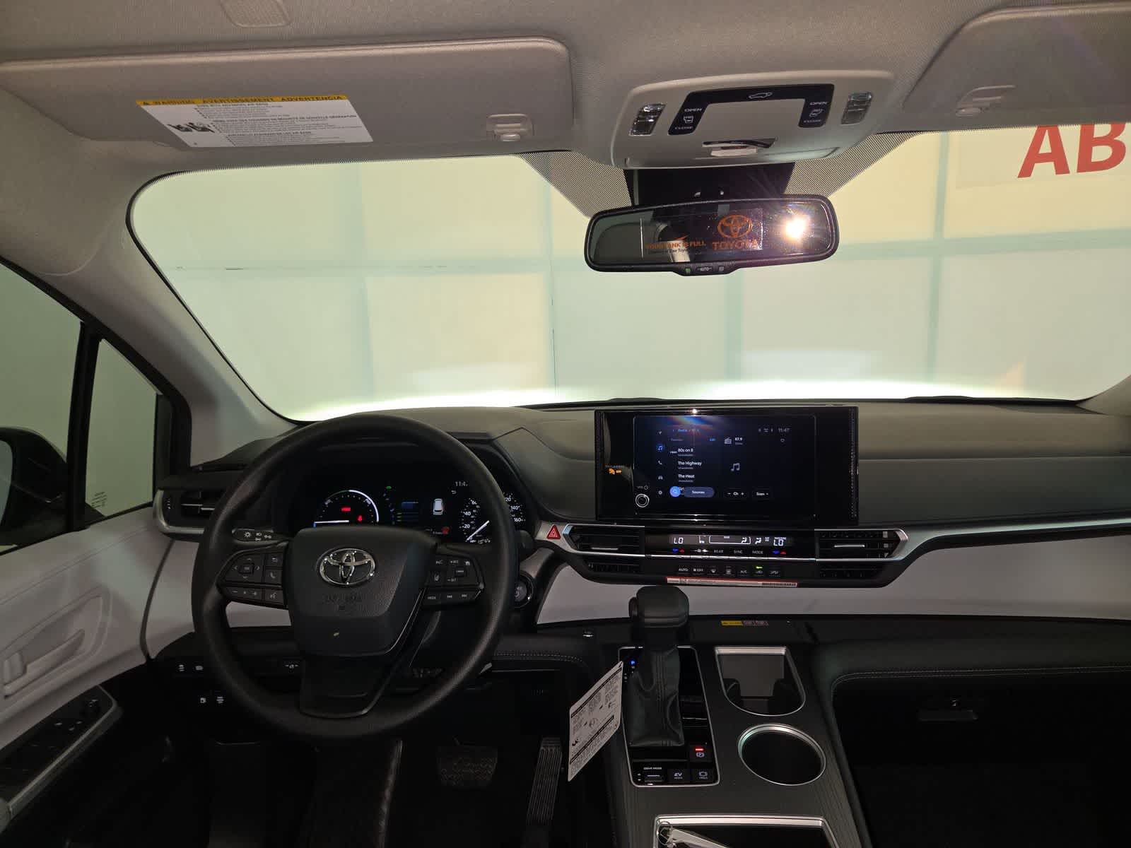 2026 Toyota Sienna LE