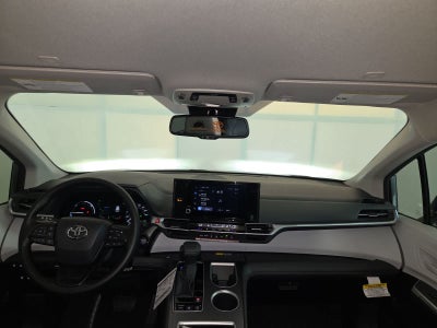 2026 Toyota Sienna LE