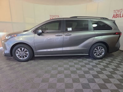 2026 Toyota Sienna LE