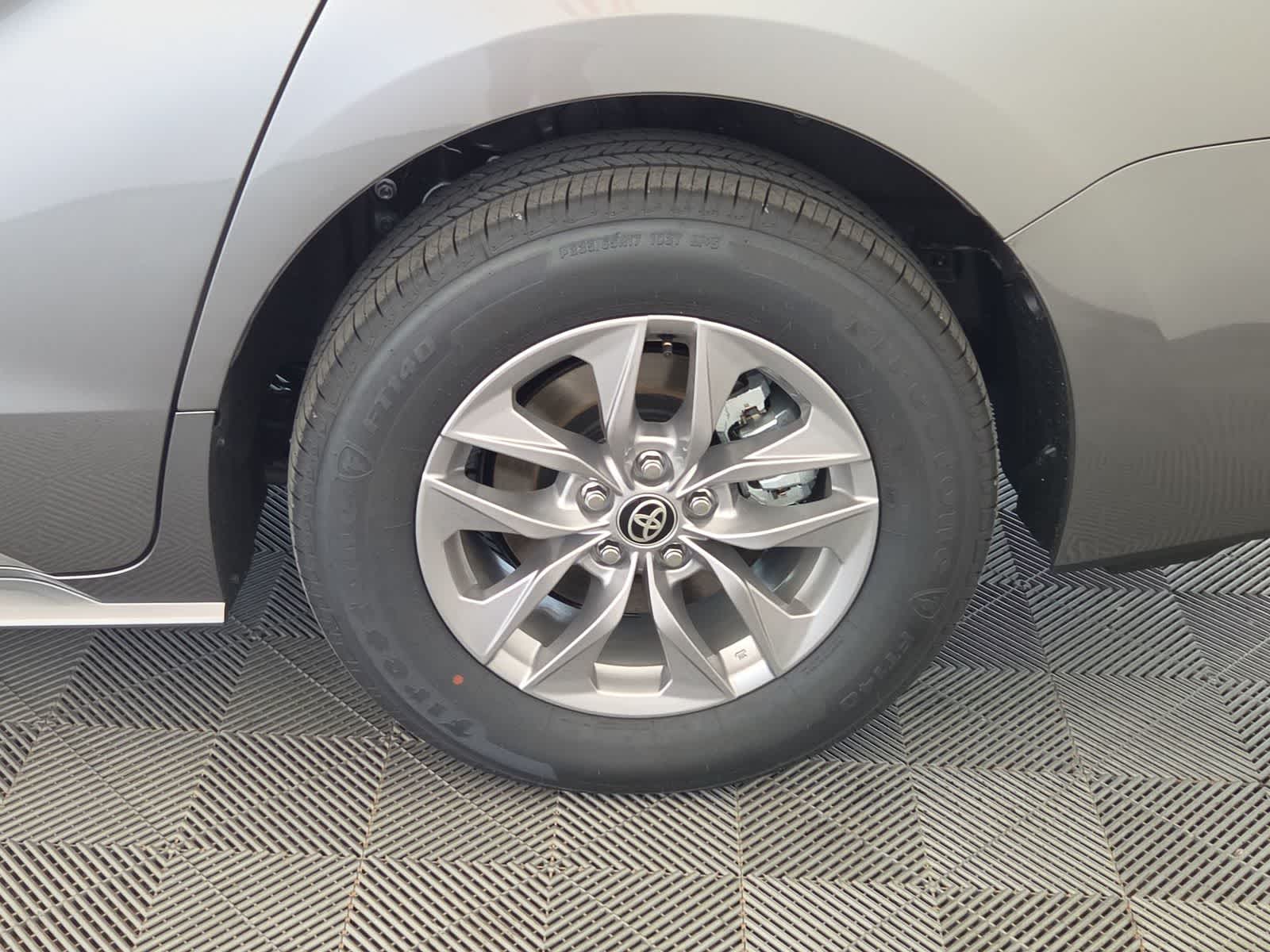 2026 Toyota Sienna LE