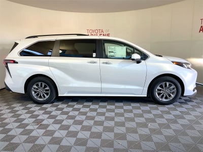 2026 Toyota Sienna XLE