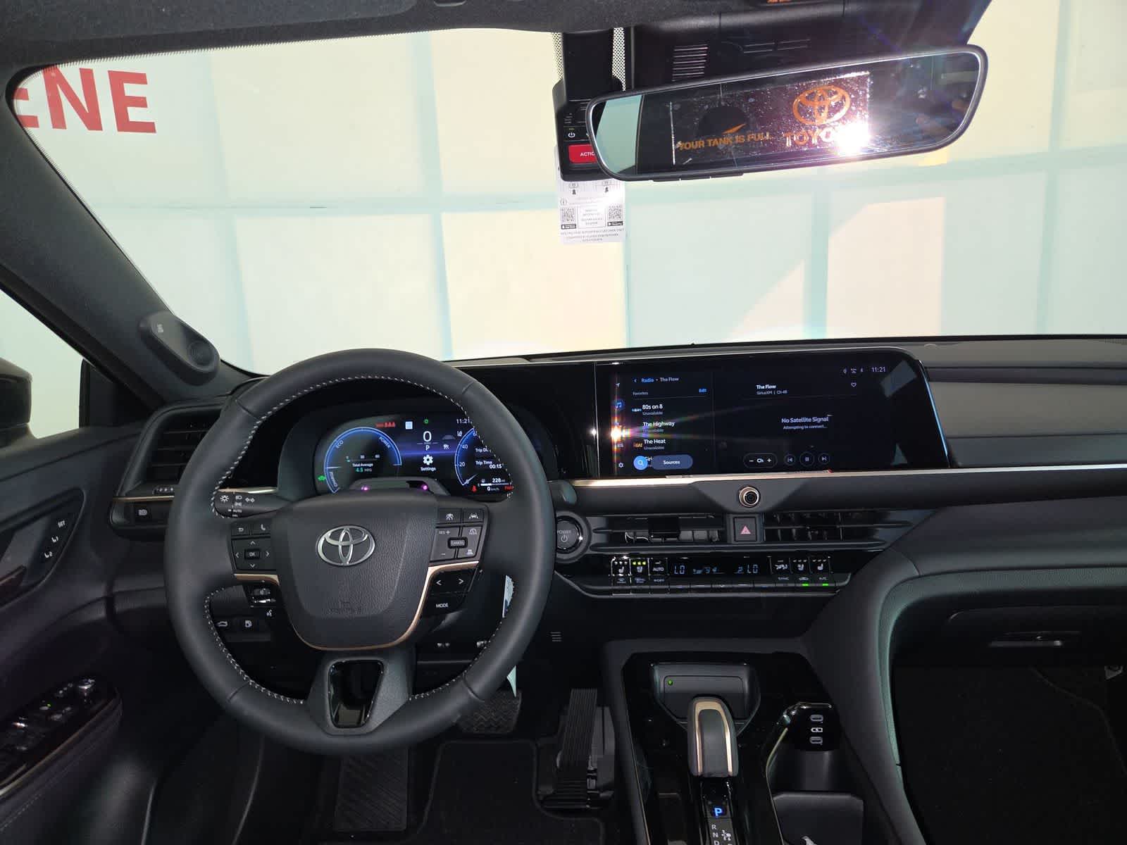 2026 Toyota Crown Limited - Photo 15