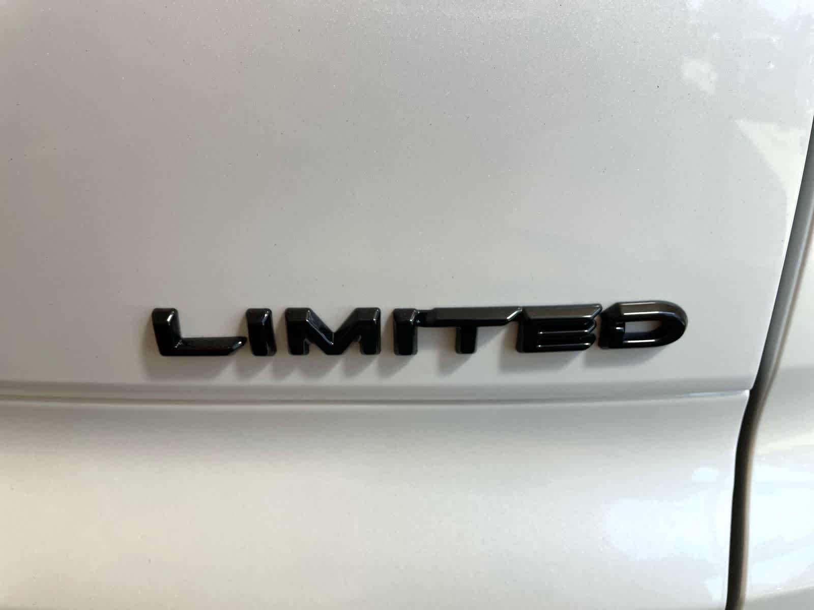 2026 Toyota Crown Signia Limited