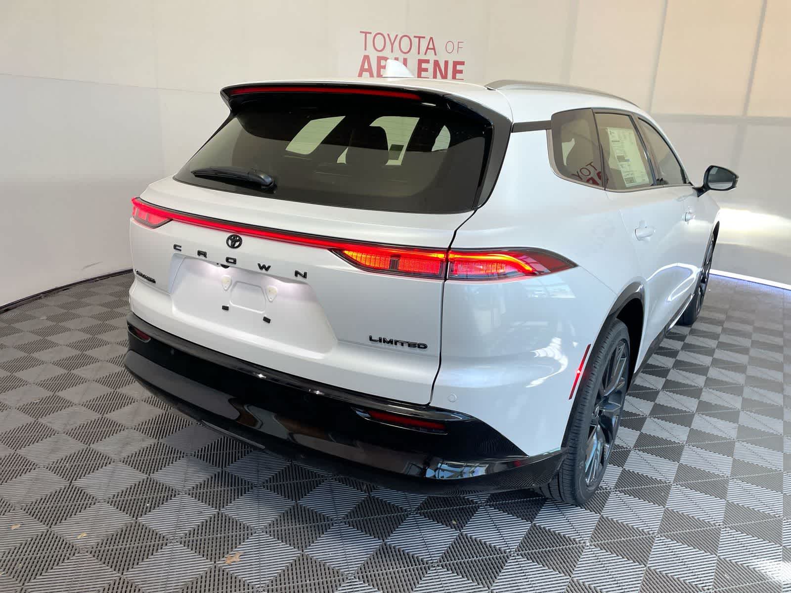 2026 Toyota Crown Signia Limited