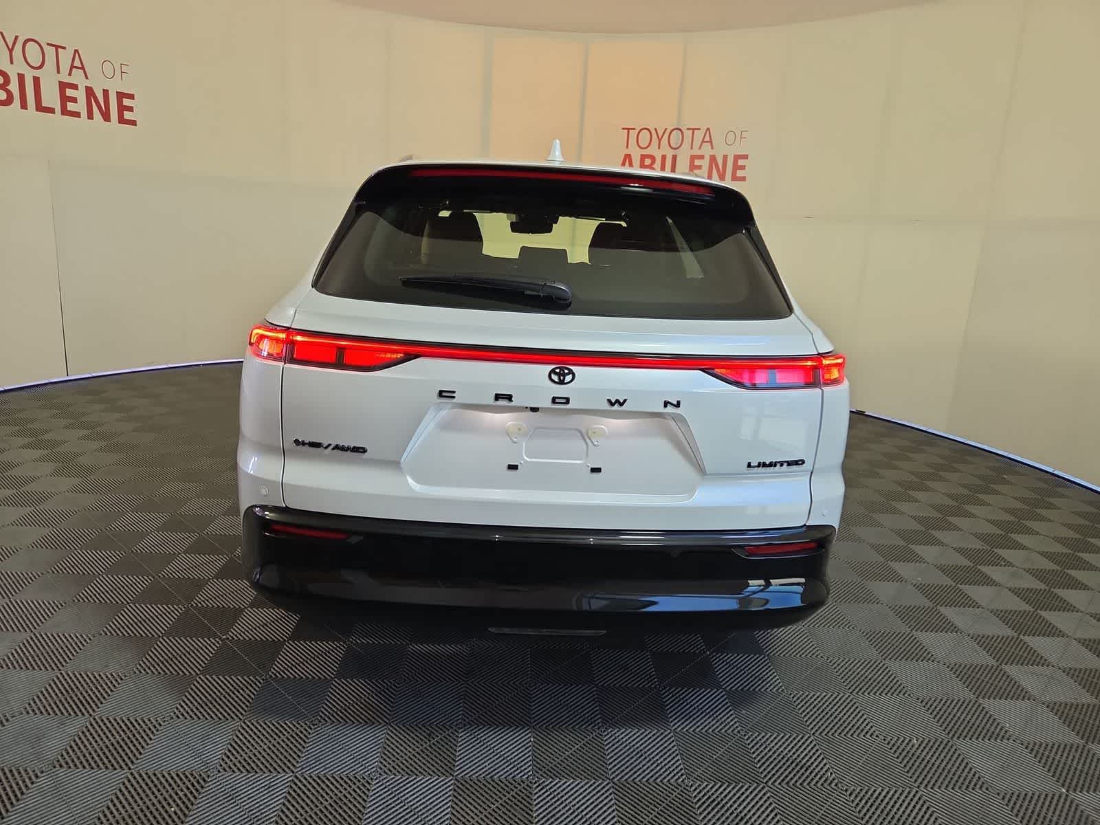 2026 Toyota Crown Signia Limited