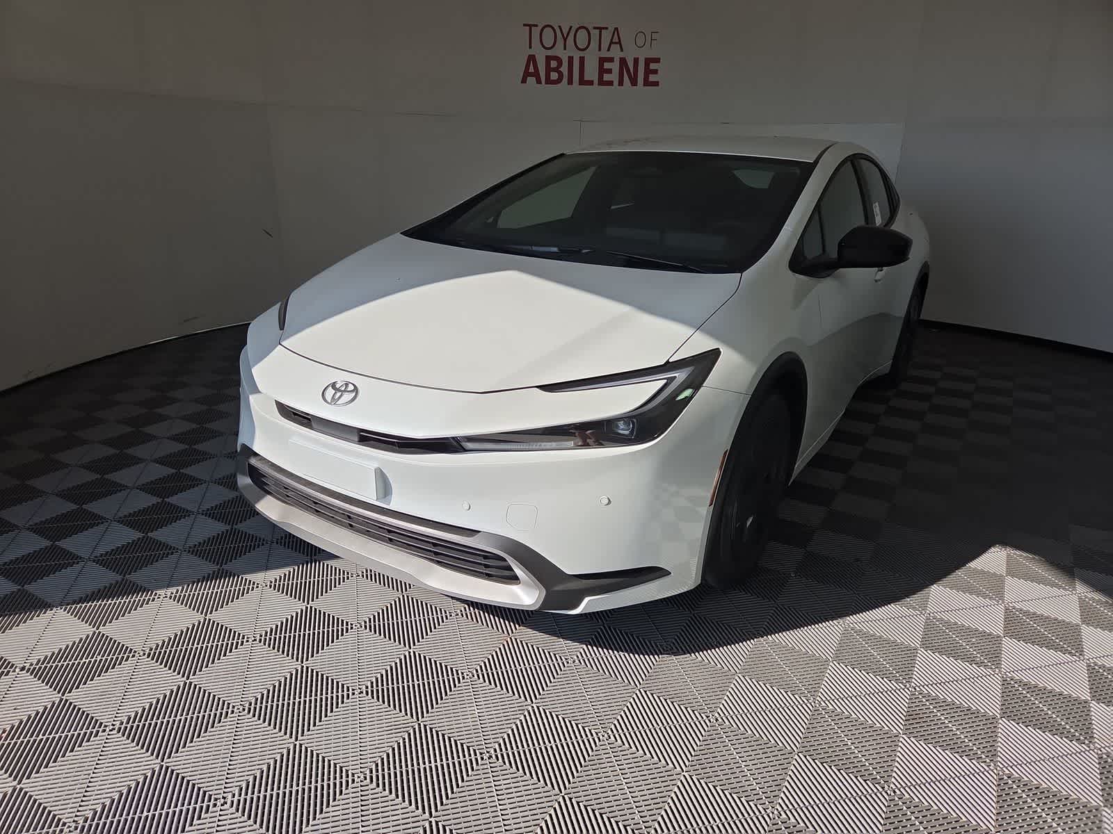 2026 Toyota Prius Plug-In Hybrid SE