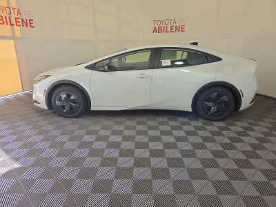 2026 Toyota Prius Plug-In Hybrid SE