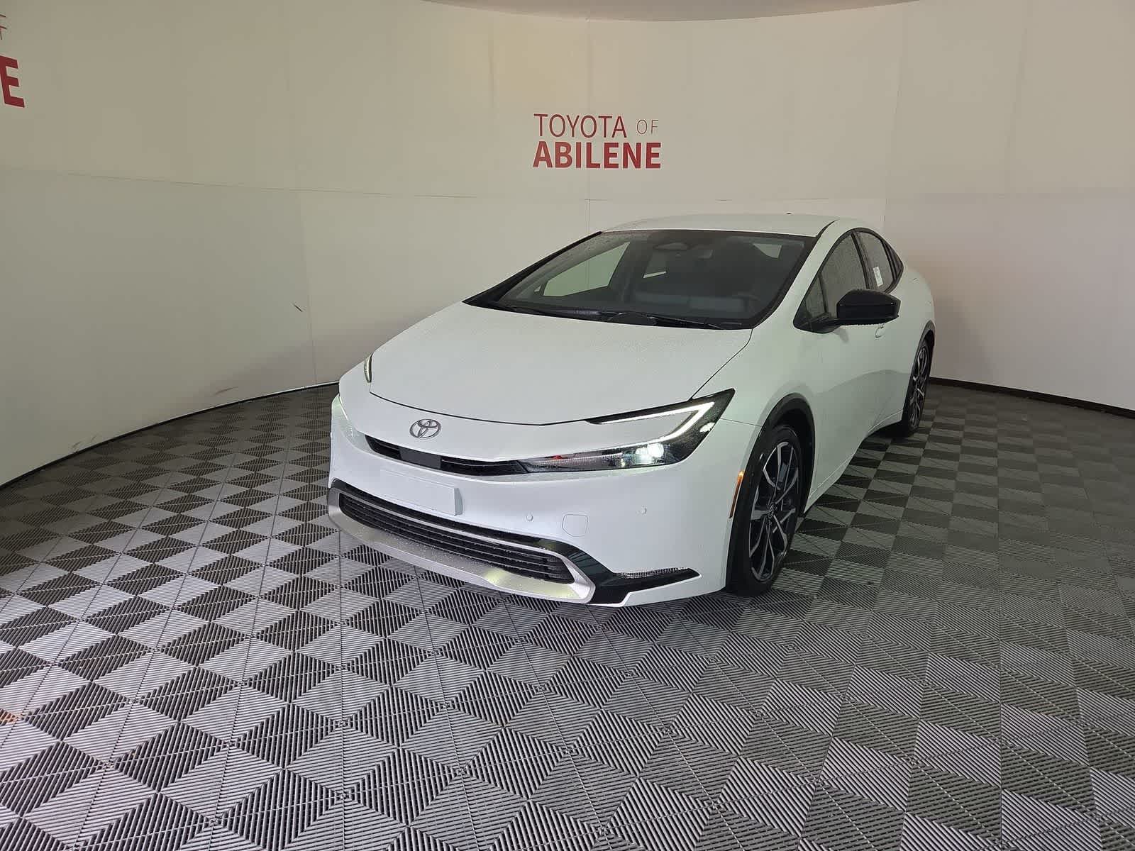 2026 Toyota Prius XSE's photo