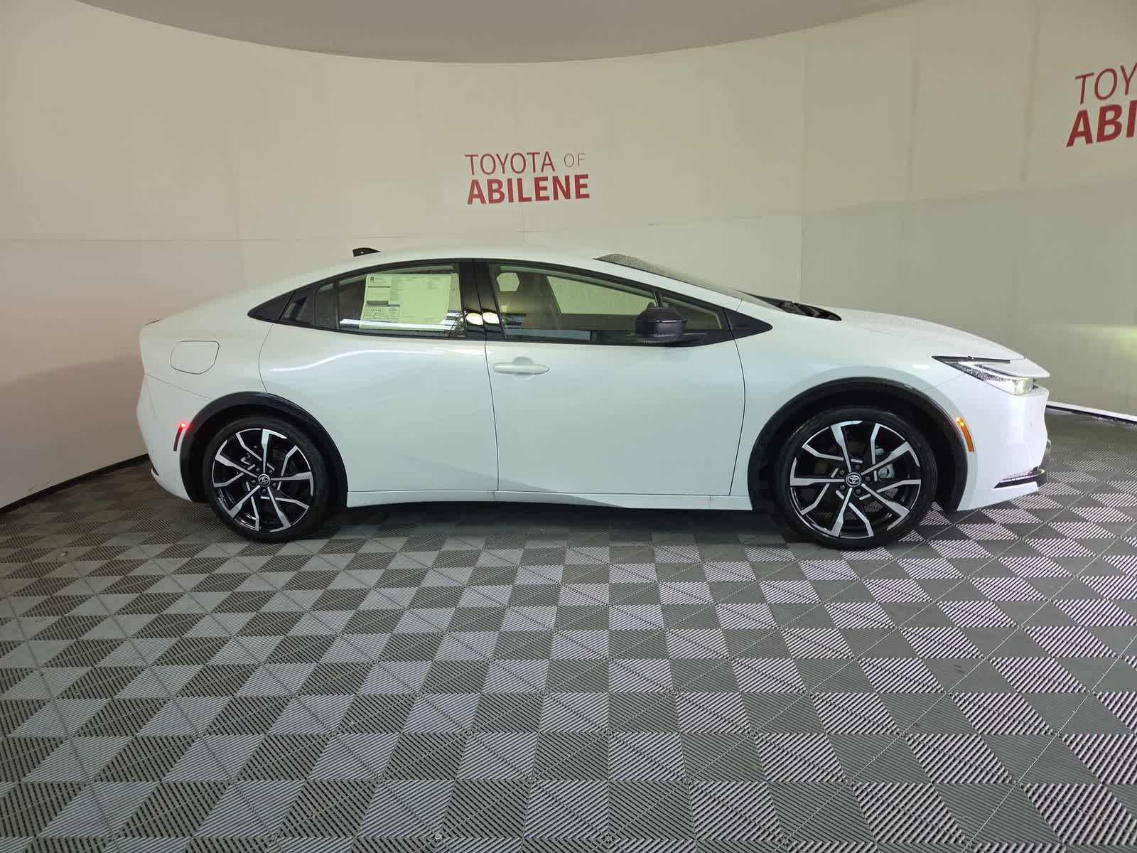 2026 Toyota Prius Plug-In Hybrid XSE