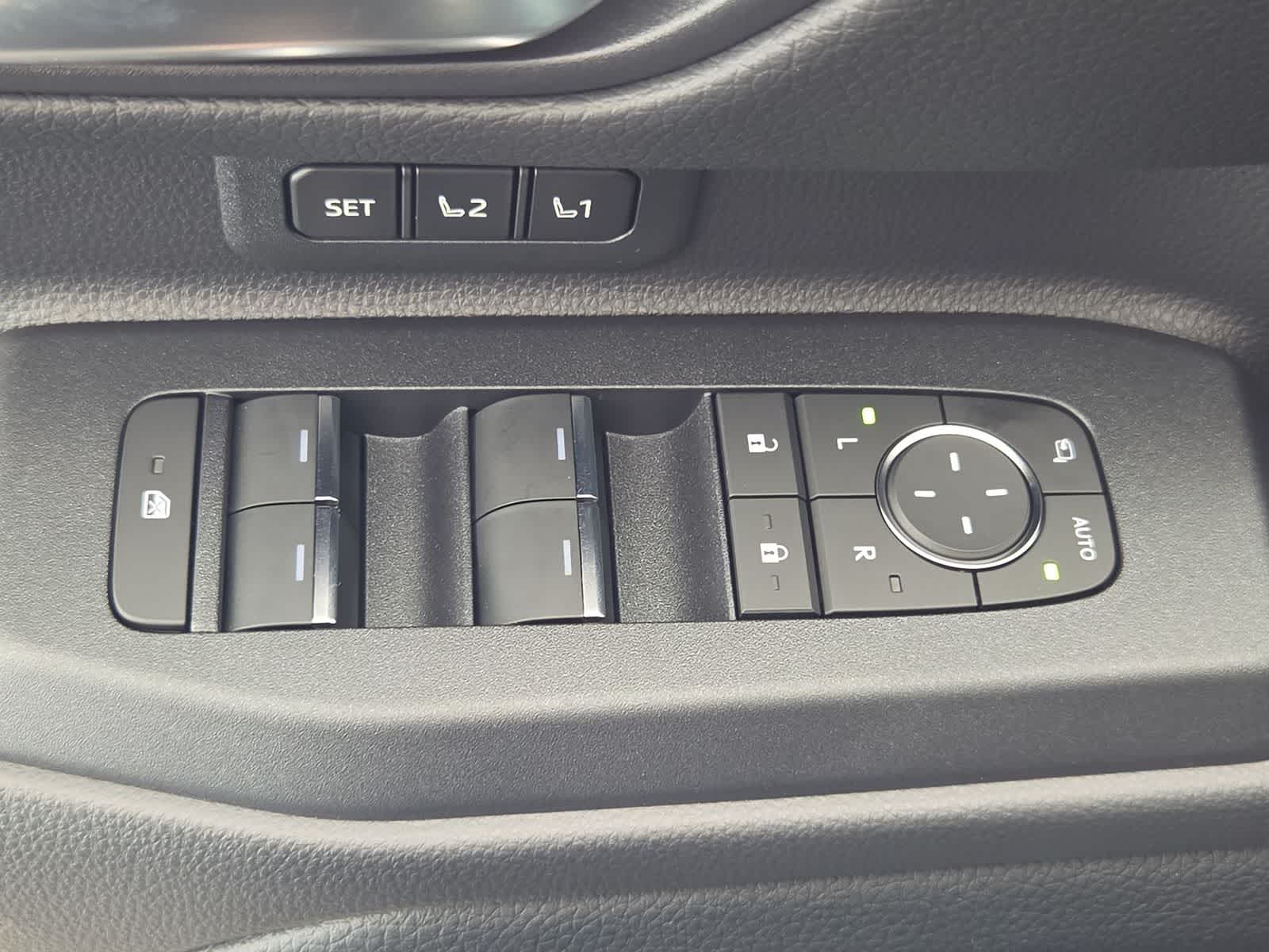 2027 Toyota Land Cruiser 4WD (Natl)