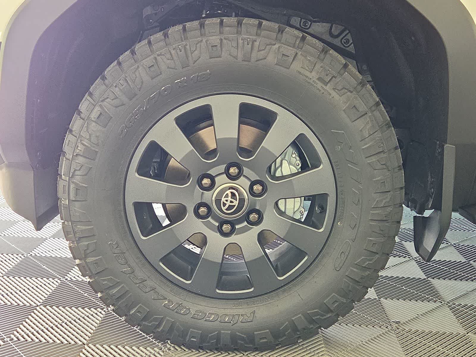 2027 Toyota Land Cruiser 4WD (Natl)