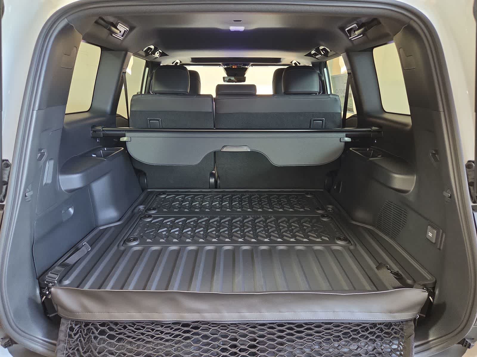 2027 Toyota Land Cruiser 4WD (Natl)