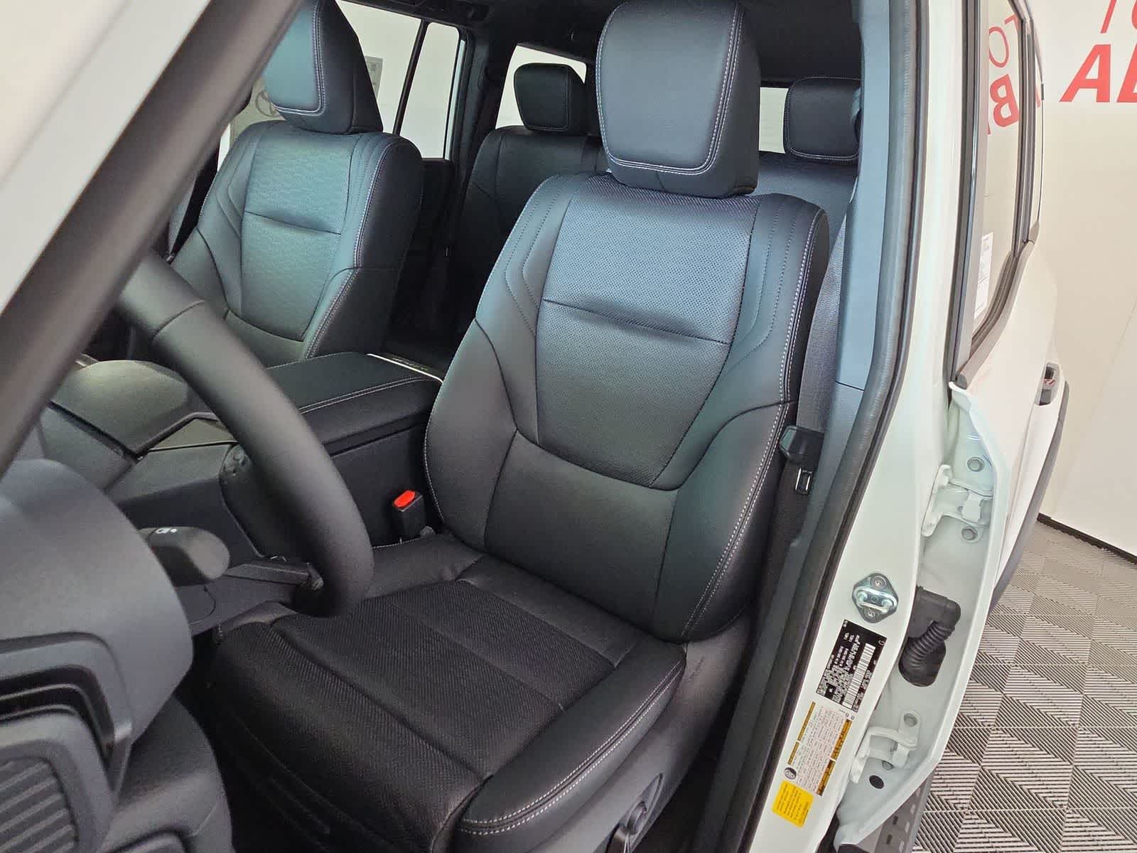 2027 Toyota Land Cruiser 4WD (Natl)