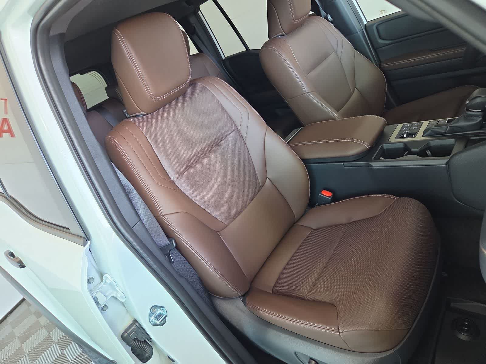 2027 Toyota Land Cruiser 4WD (Natl)