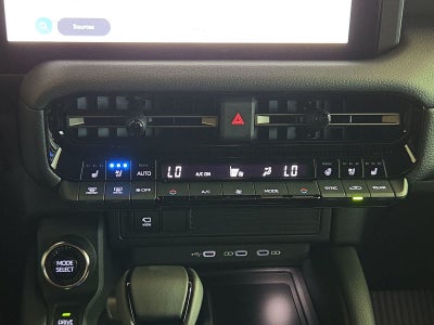 2027 Toyota Land Cruiser 4WD (Natl)
