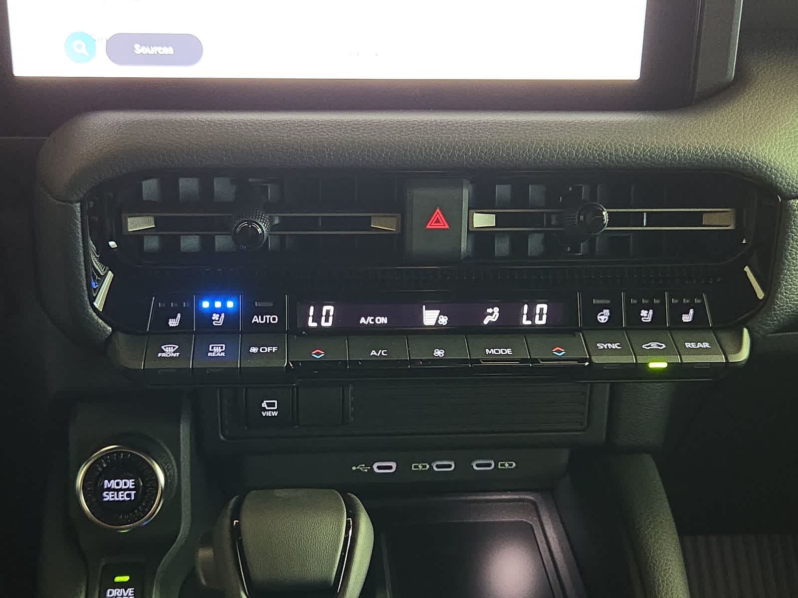 2027 Toyota Land Cruiser 4WD (Natl)