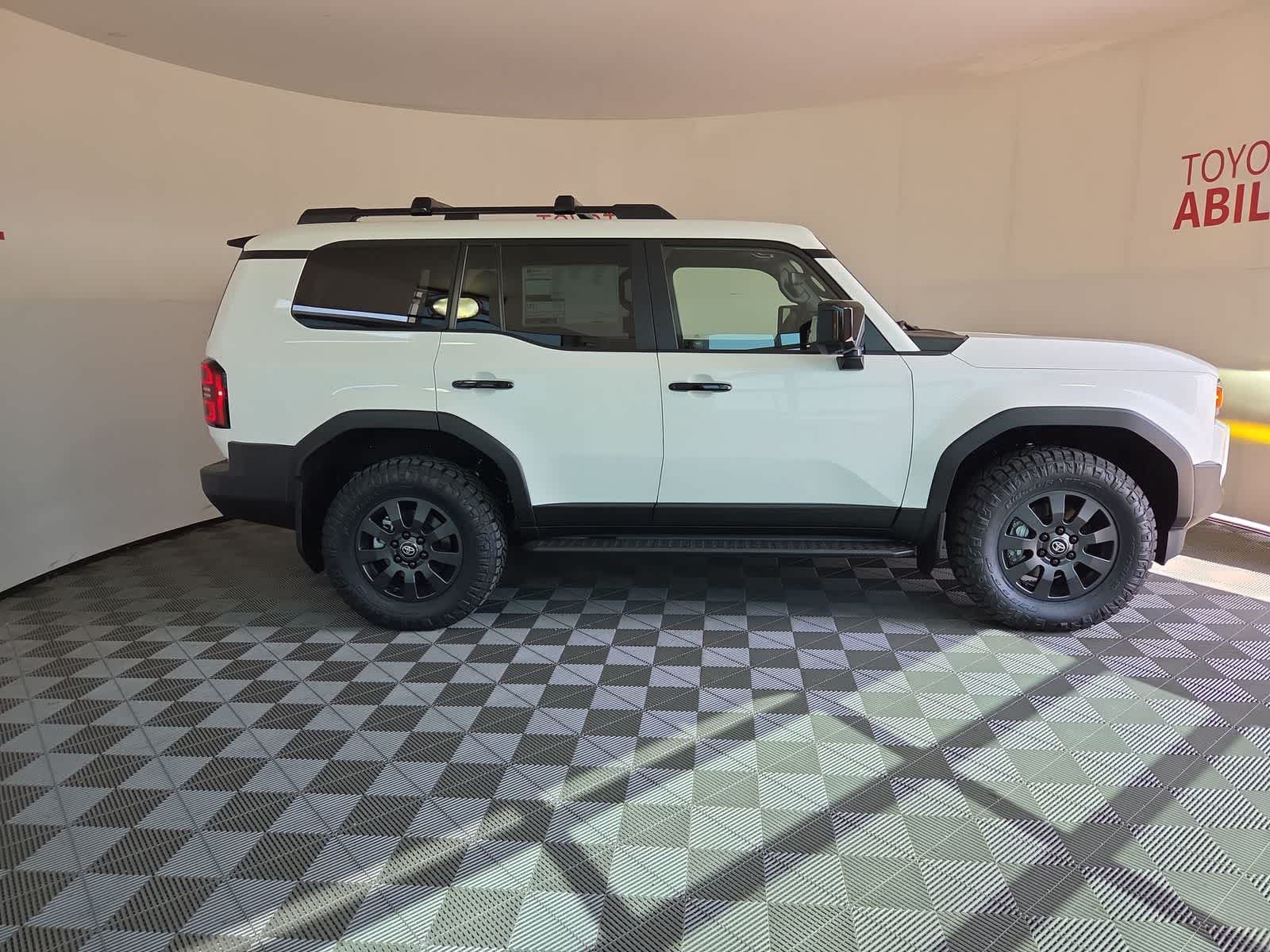 2027 Toyota Land Cruiser 4WD (Natl)