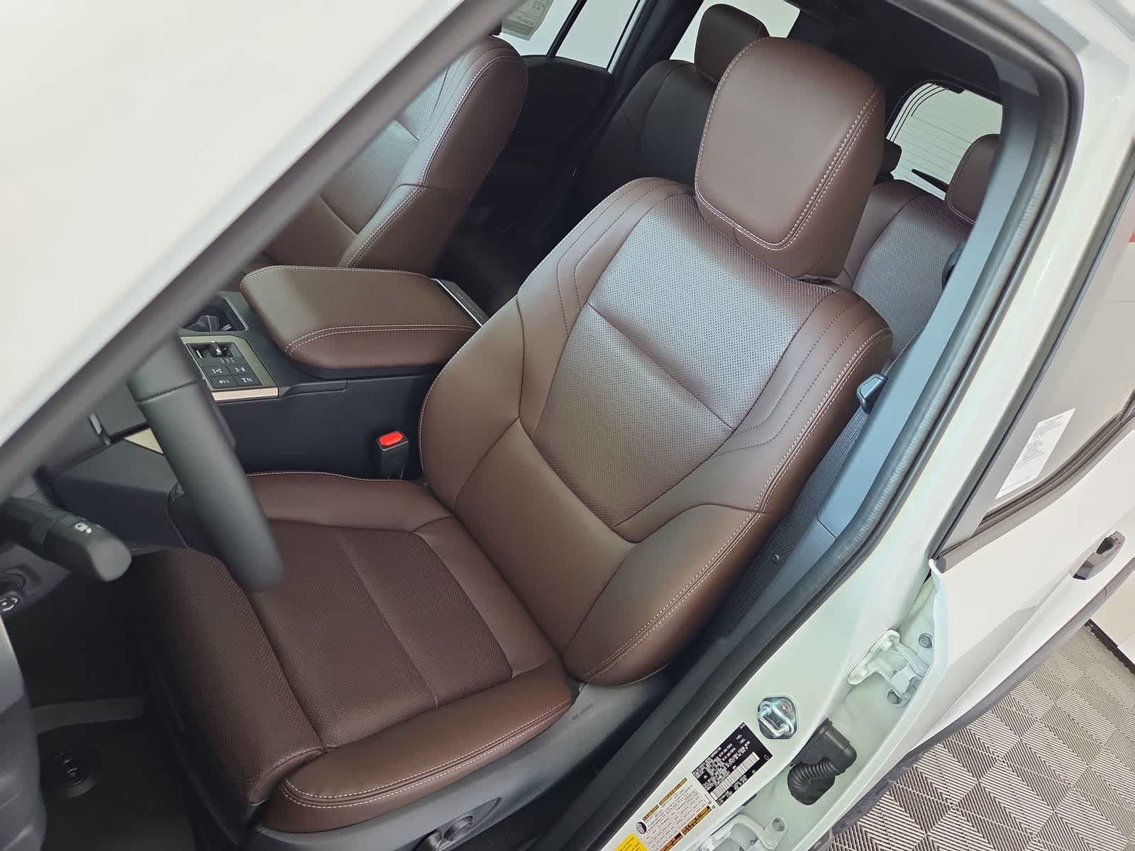 2027 Toyota Land Cruiser 4WD (Natl)