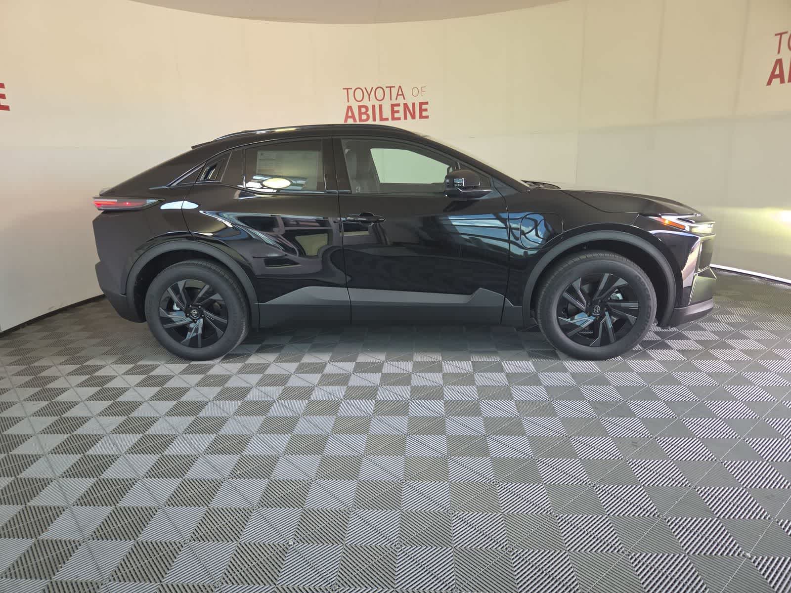 2026 Toyota C-HR SE