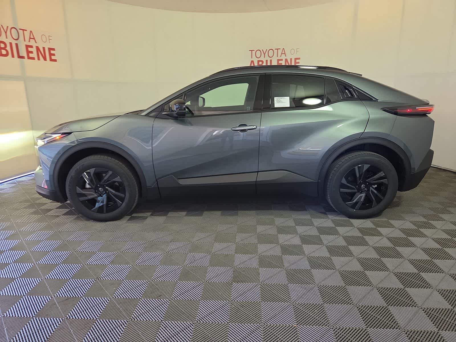 2026 Toyota C-HR SE